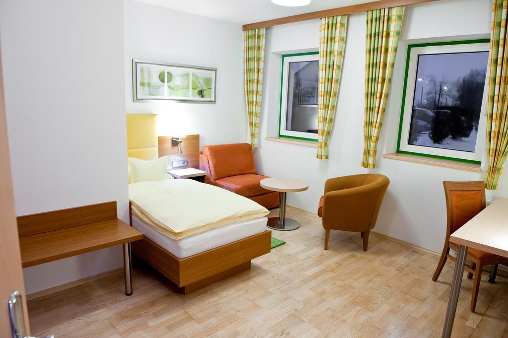 Hotel Sonnenhof Timelkam المظهر الخارجي الصورة