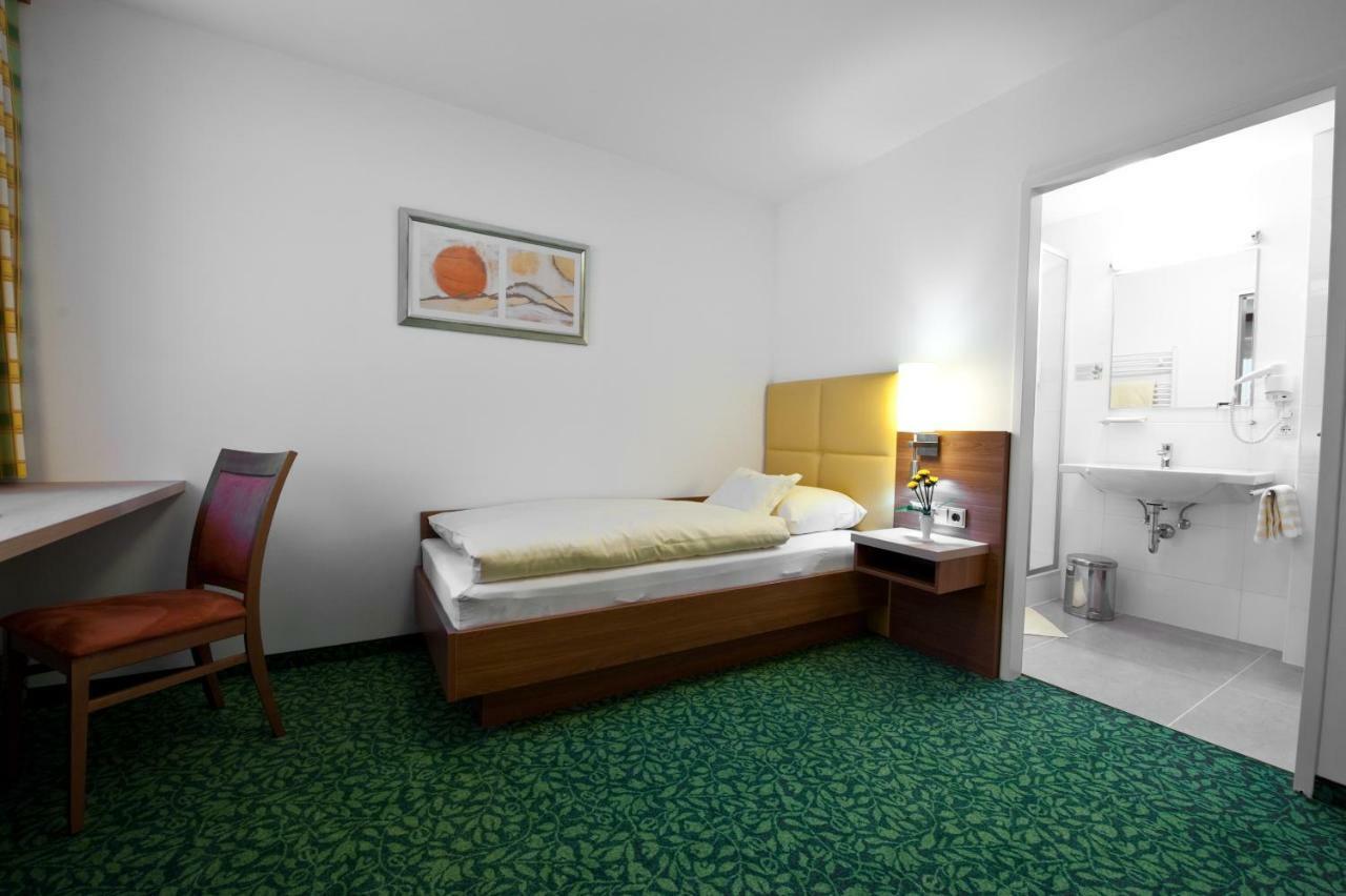 Hotel Sonnenhof Timelkam المظهر الخارجي الصورة